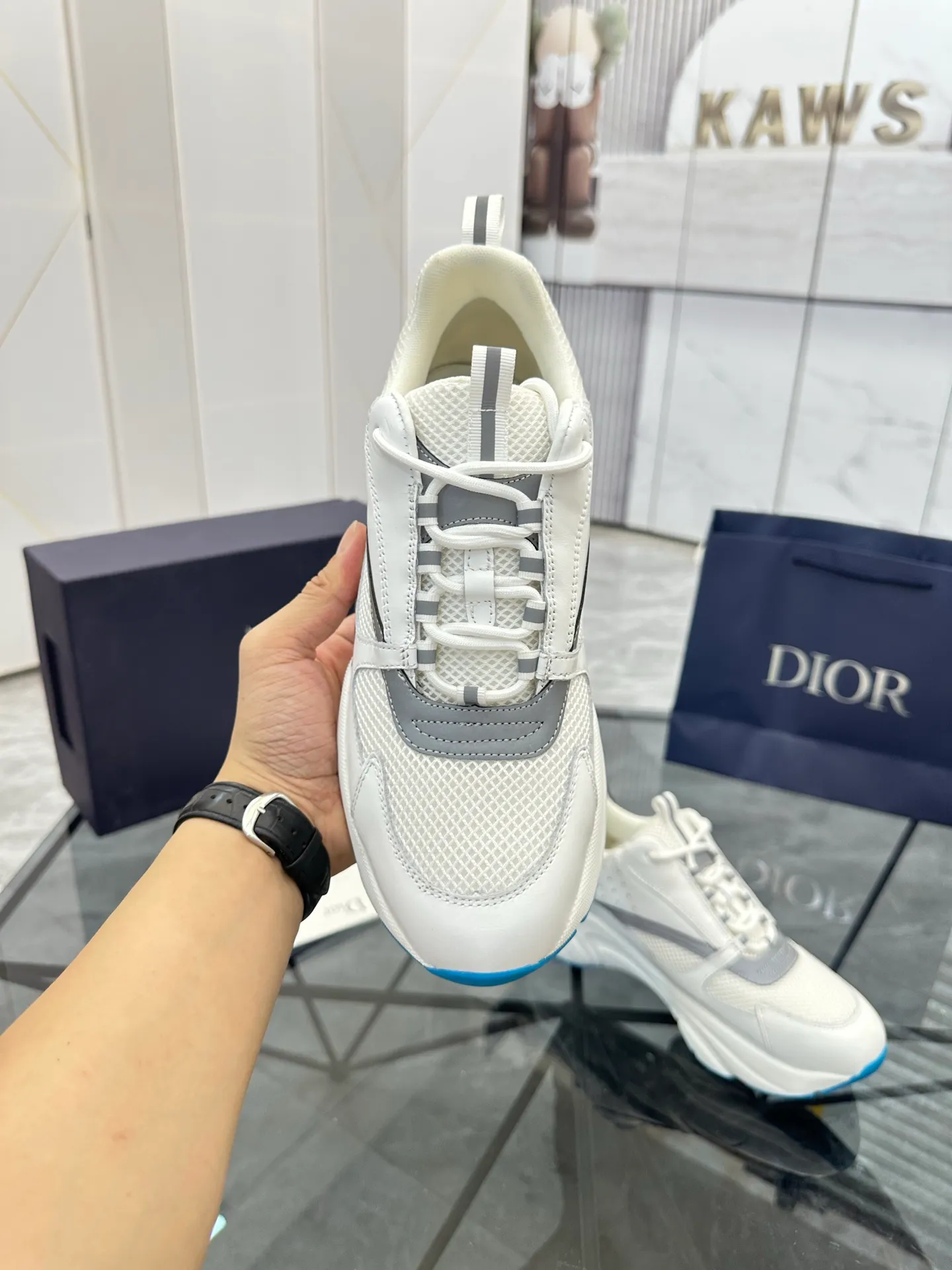 Men's shoes: 💰P460¥ Ready in Guangzhou, fully packaged Product trademark: Dior* "Dior*" low-top casual shoes Regular size: 38-46 (can be customized to 47) B22 Product materials: imported cowhide leather upper spliced ​​with original fabric, breathable lining, original outsole. Number: 920